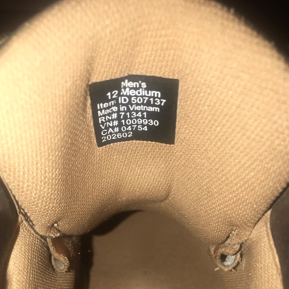Men's L.L Bean Stonington boots. Barely ever worn. - Picture 5 of 5